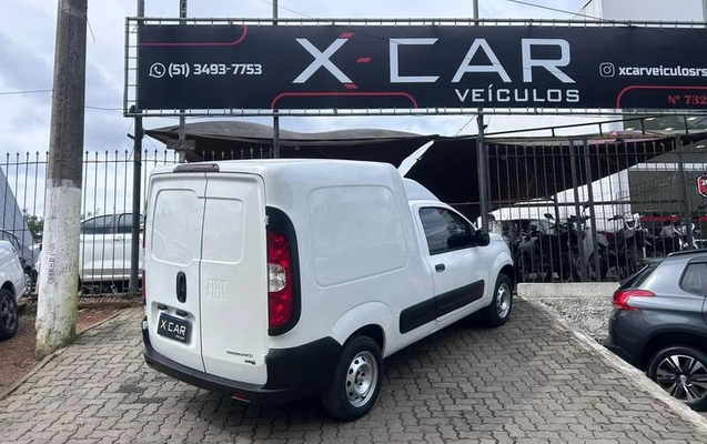 imagem-https://www.socarrao.com.br/sc-vehicle-images-prod/3736806/1788973870532-8338837_5_B_59bbcce301.jpeg