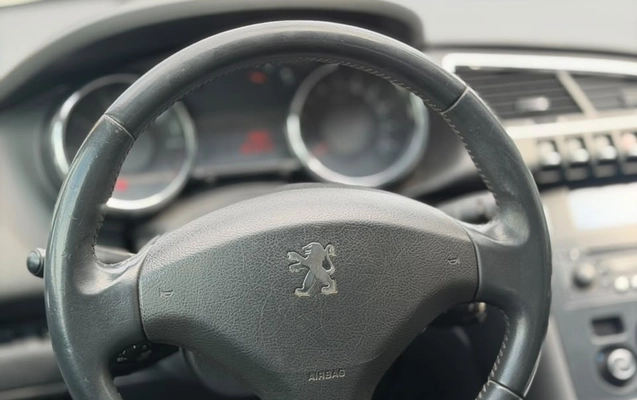 imagem-https://www.socarrao.com.br/sc-vehicle-images-prod/3736823/1789474771634-gb-69cd306.jpeg