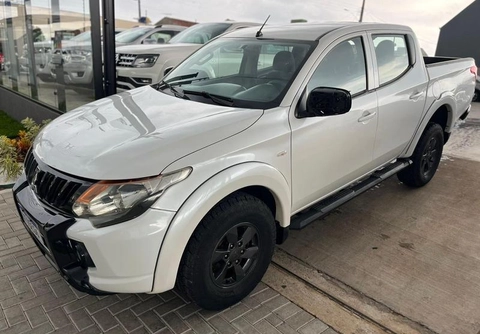 Mitsubishi Triton 2020 Branco — foto 1 de 1