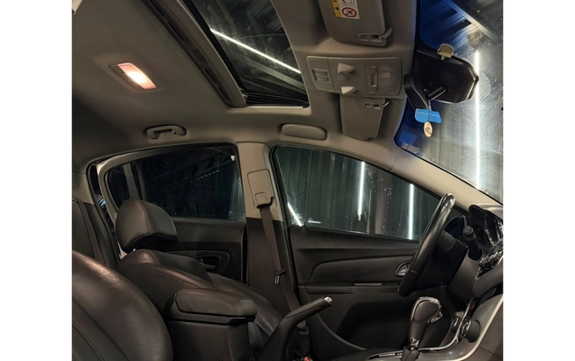 imagem-https://www.socarrao.com.br/sc-vehicle-images-prod/3737001/1788974334330-12_050453.jpg