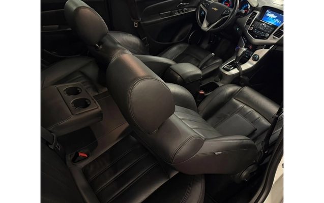 imagem-https://www.socarrao.com.br/sc-vehicle-images-prod/3737001/1788974334339-3_050452.jpg