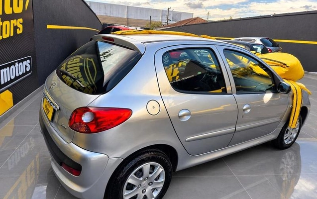 imagem-https://www.socarrao.com.br/sc-vehicle-images-prod/3737004/1788974384254-8460372_1_B_90964c3768.jpeg