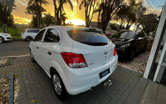 imagem-https://www.socarrao.com.br/sc-vehicle-images-prod/3737009/1788974413471-vehicle_image_1788974098_8e2fa83763b03166a3dea09a7e19c12a.jpeg