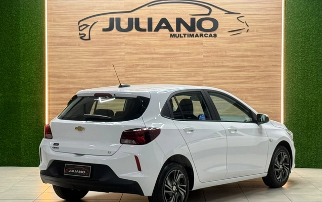 imagem-https://www.socarrao.com.br/sc-vehicle-images-prod/3737017/1788974572867-SZHtsPf5V5DtGLOkDxQC55gCjaspyRVC.jpg