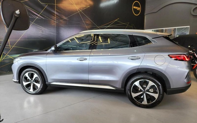 imagem-https://www.socarrao.com.br/sc-vehicle-images-prod/3737035/1789067736923-8425798_1_B_525965da53.jpeg