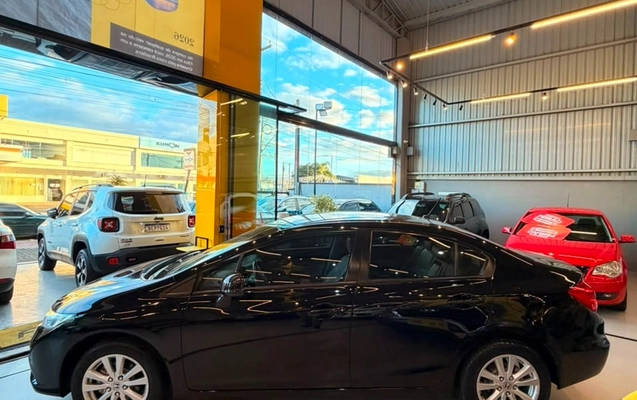 imagem-https://www.socarrao.com.br/sc-vehicle-images-prod/3737061/1788974666977-422dc127-df57-4f6c-b89c-4d7218f350b1.jpg
