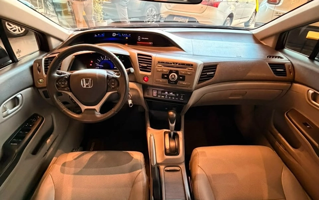 imagem-https://www.socarrao.com.br/sc-vehicle-images-prod/3737061/1788974666990-09bf9b3d-ed52-487e-a279-7fa07ebc3653.jpg