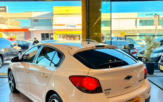 imagem-https://www.socarrao.com.br/sc-vehicle-images-prod/3737087/1788974691295-60afb7b2-2ea6-47da-9ed4-eb1224c9da9e.jpg