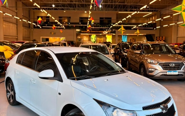 imagem-https://www.socarrao.com.br/sc-vehicle-images-prod/3737087/1788974691302-8bd2e4e2-efe1-4757-8cff-9b0b6756f3ee.jpg