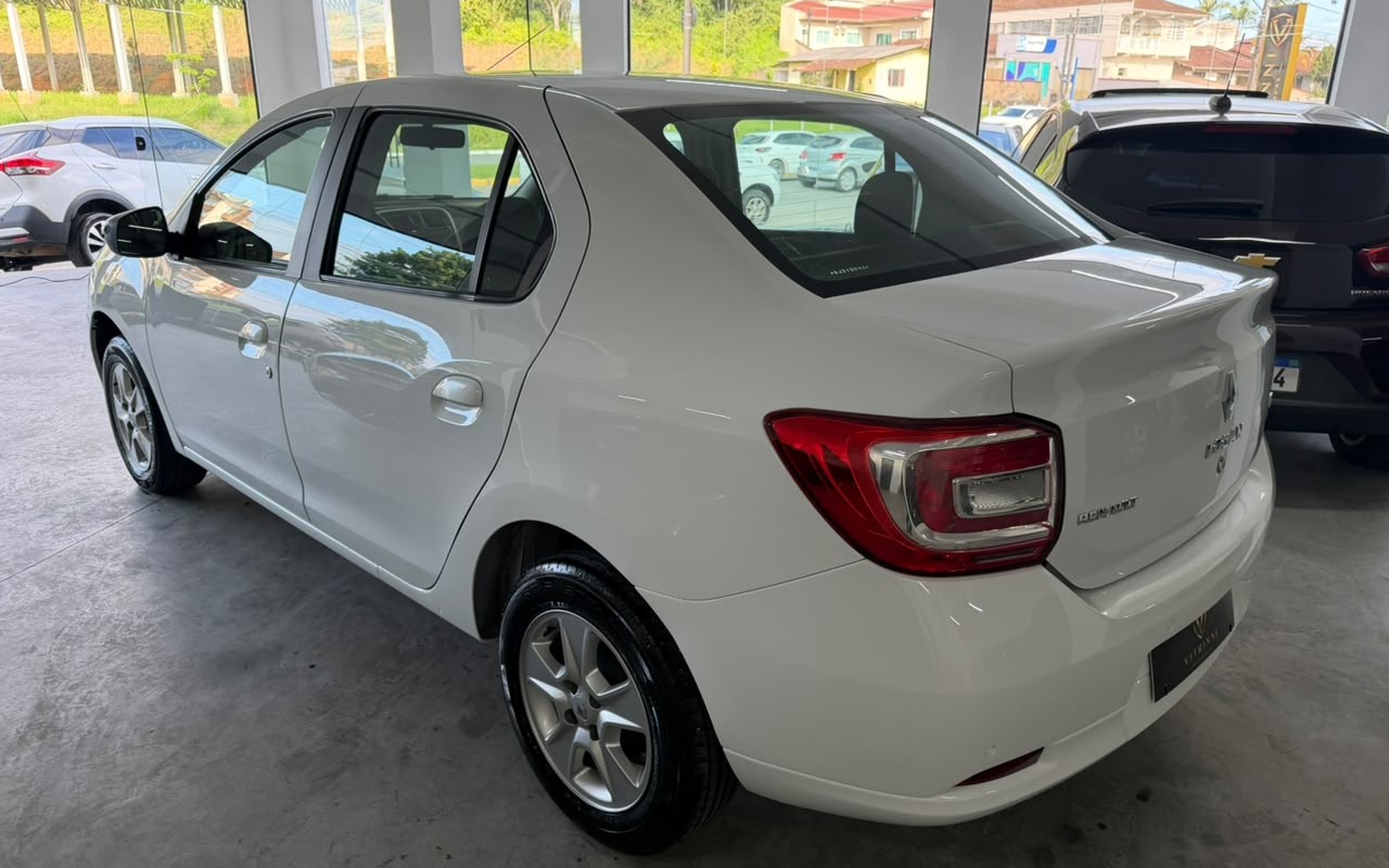 imagem-https://www.socarrao.com.br/sc-vehicle-images-prod/3737248/1788975290043-YWUzMDlhZjAtOTIwYy00Yjc0LTg0M2UtMDZjYzA4MDZkMjVmLmpwZw.jpg
