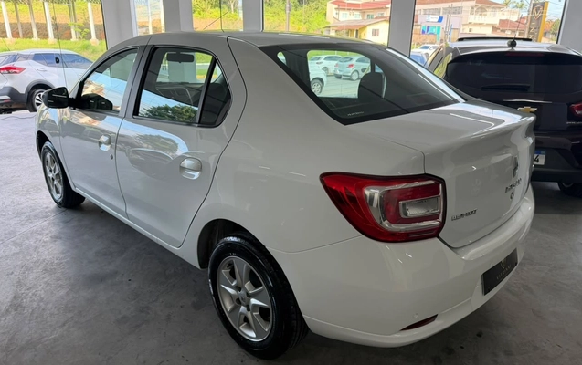 imagem-https://www.socarrao.com.br/sc-vehicle-images-prod/3737248/1788975290043-YWUzMDlhZjAtOTIwYy00Yjc0LTg0M2UtMDZjYzA4MDZkMjVmLmpwZw.jpg