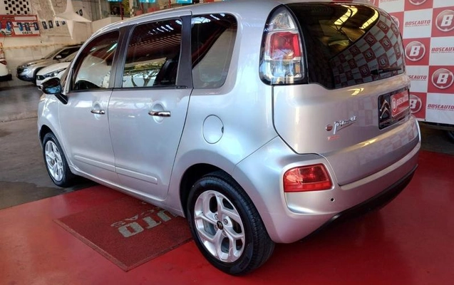 imagem-https://www.socarrao.com.br/sc-vehicle-images-prod/37373/1775756148224-6991224_12_B_78fbf847b1.jpeg