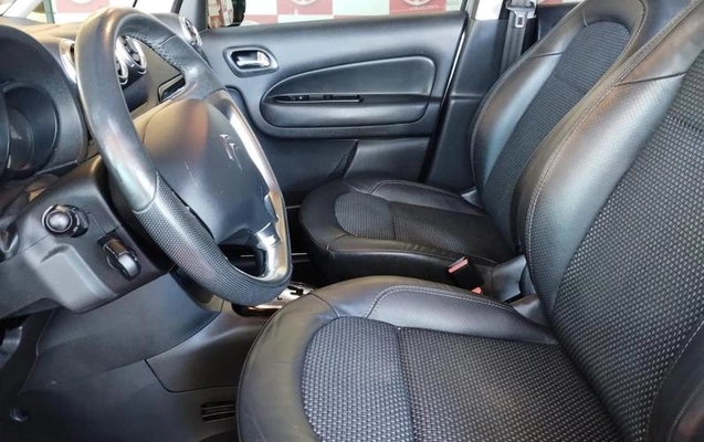 imagem-https://www.socarrao.com.br/sc-vehicle-images-prod/37373/1775756148225-6991224_8_B_aa3aca3b19.jpeg