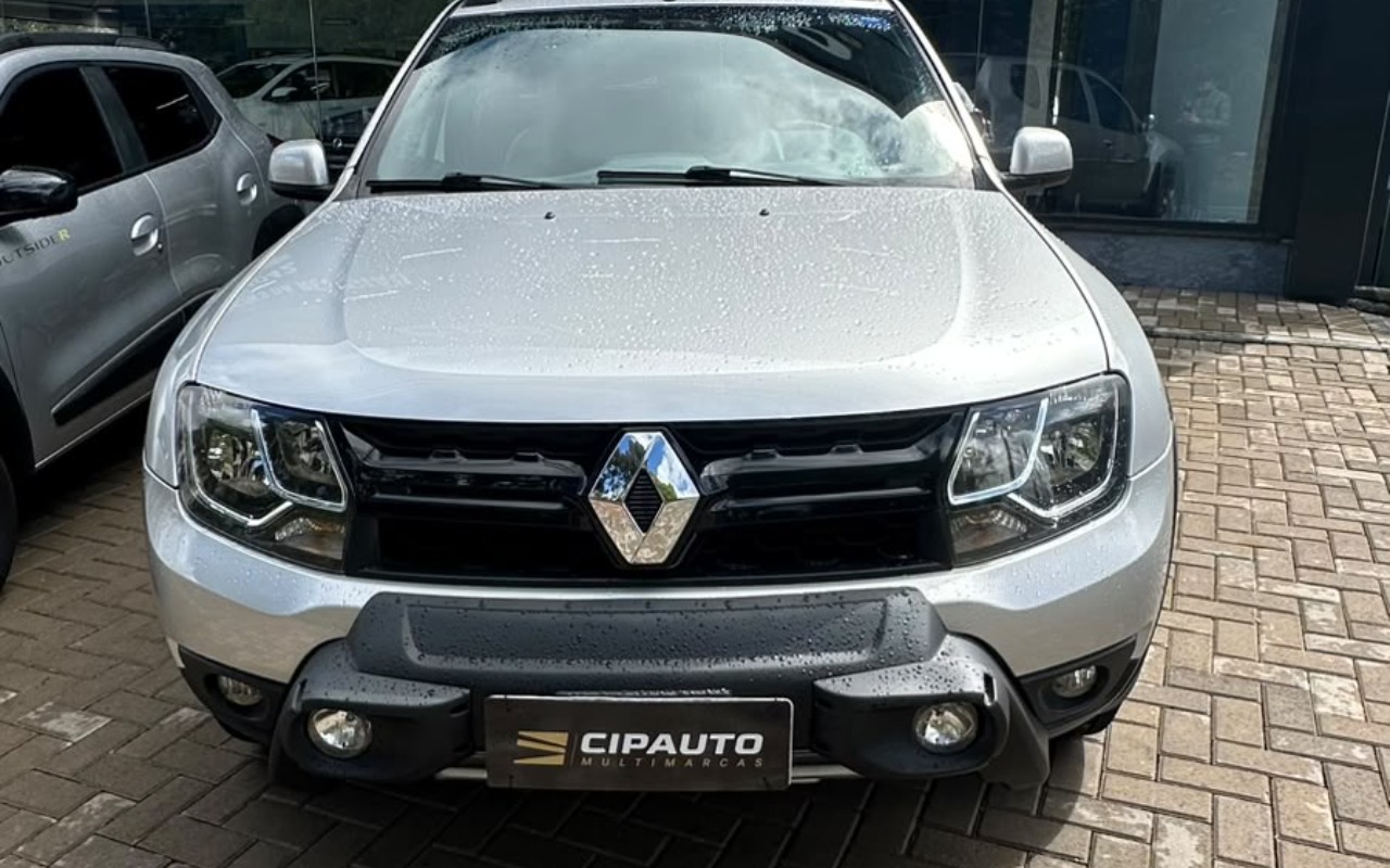 Renault Duster 2020 Prata — foto 1 de 3