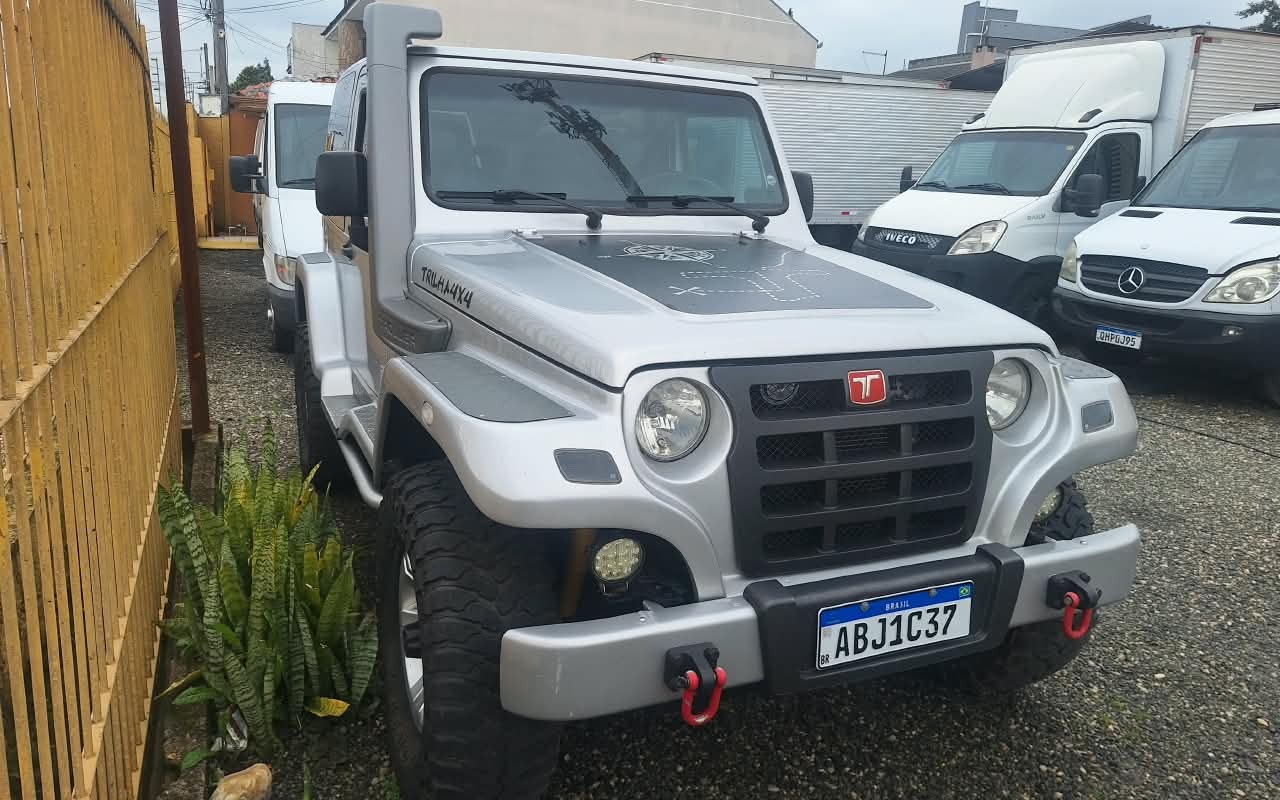imagem-https://www.socarrao.com.br/sc-vehicle-images-prod/3737491/1788975746633-MDcwYzIxZWEtNTVkZC00ODAxLTgwZWQtNGJjYTg3Y2FhN2E0LmpwZw.jpg