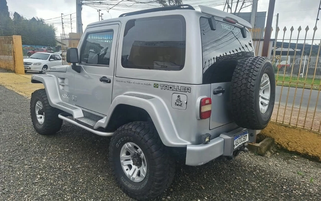 imagem-https://www.socarrao.com.br/sc-vehicle-images-prod/3737491/1788975746724-MzZjOWRjNzctYjE5MS00ZGIzLWJmNTItMGQ3MjUxOWFkNTJiLmpwZw.jpg