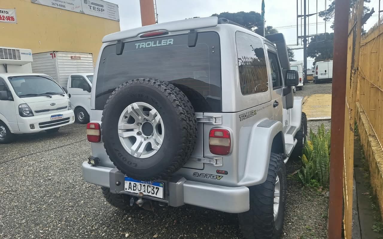 imagem-https://www.socarrao.com.br/sc-vehicle-images-prod/3737491/1788975746892-Y2I2MWY3MjItOGI1ZC00Y2RhLWE2MWItYmU1MGU5ZjA1YmRhLmpwZw.jpg