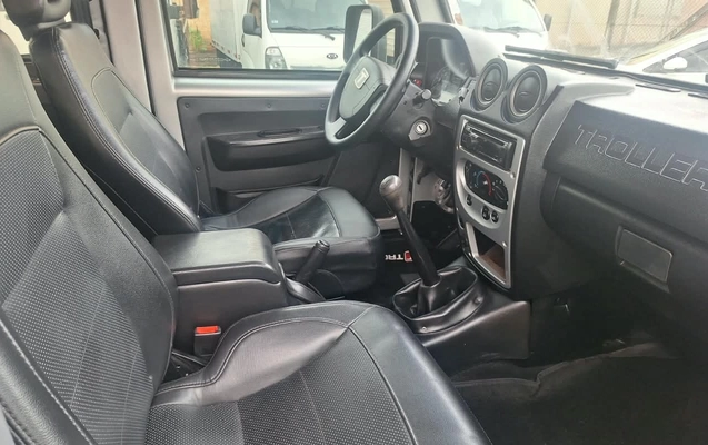 imagem-https://www.socarrao.com.br/sc-vehicle-images-prod/3737491/1788975746946-MWI4ODQ1MGMtYWI3My00MTQxLWFmOTUtN2I1ZjBiZjBkNmNjLmpwZw.jpg