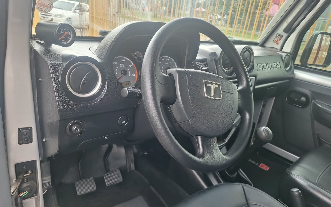 imagem-https://www.socarrao.com.br/sc-vehicle-images-prod/3737491/1788975747208-ZmMxMTQ3YmEtOWM0ZS00ZmU1LWJiY2QtZjNjN2FiZjkyMDc4LmpwZw.jpg