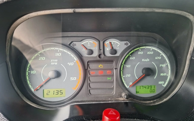imagem-https://www.socarrao.com.br/sc-vehicle-images-prod/3737491/1788975747399-MDgzNjFjYzktODFmOC00ZGUxLWJmMTUtODRiOWEwNGQzYmI4LmpwZw.jpg