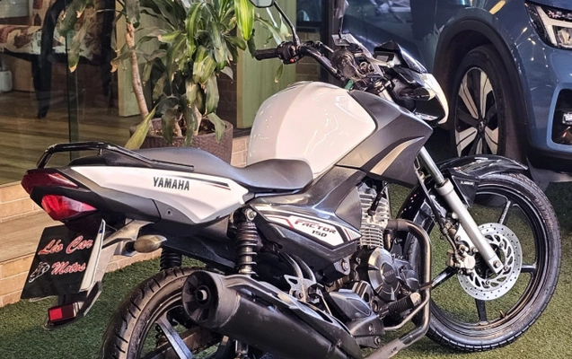 imagem-https://www.socarrao.com.br/sc-vehicle-images-prod/3737670/1788976320250-MloHeSOjAcKtCCWNFCzpeFSLOTiUBVtR.jpg