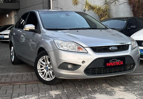 Ford Focus 2012 Prata — foto 1 de 3