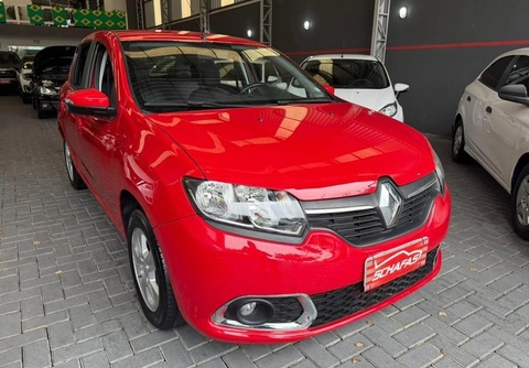 Renault Sandero 2017 Vermelho — foto 1 de 3