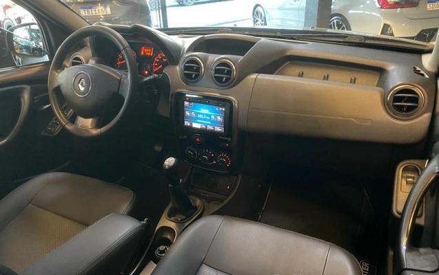 imagem-https://www.socarrao.com.br/sc-vehicle-images-prod/3737797/1788976948326-640_480_renault-duster-1-6-16v-dynamique-flex-12-13-125071-2.jpg