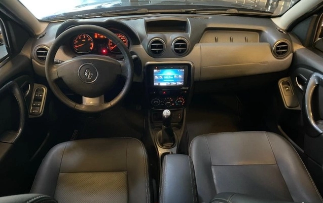 imagem-https://www.socarrao.com.br/sc-vehicle-images-prod/3737797/1788976948327-640_480_renault-duster-1-6-16v-dynamique-flex-12-13-125071-3.jpg