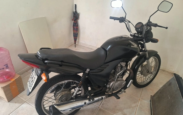 imagem-https://www.socarrao.com.br/sc-vehicle-images-prod/3737823/1788976726337-YWY4YTgzY2QtMzk5Yi00ODk3LWIxZTAtZjE0YmE5ZTNlNGE2LmpwZw.jpg