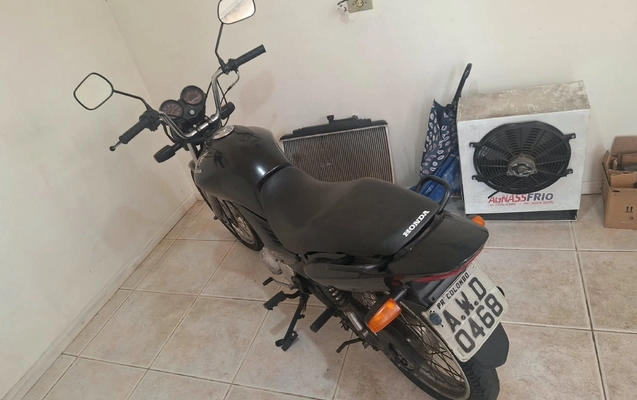 imagem-https://www.socarrao.com.br/sc-vehicle-images-prod/3737823/1788976726402-OGZhN2JiN2UtODM3NS00YTUwLTg4OTQtYmNlOGE1ODk1YjI1LmpwZw.jpg