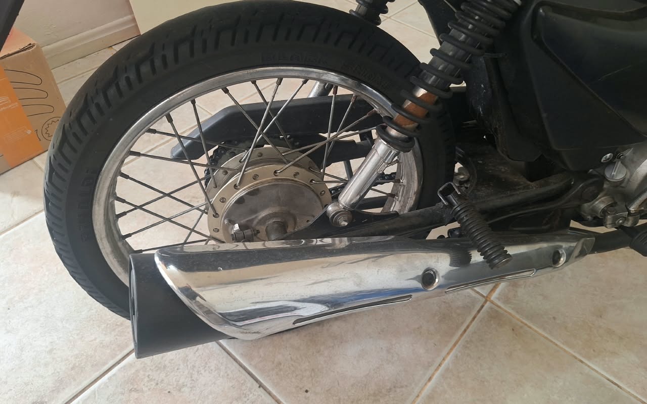 imagem-https://www.socarrao.com.br/sc-vehicle-images-prod/3737823/1788976726708-YjNiYTdjNWEtMWJjYS00YTlhLTg1YWMtZWJiYjQzODA4MzlmLmpwZw.jpg