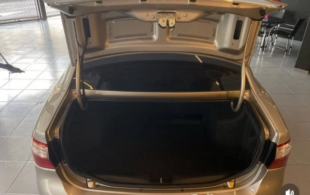 imagem-https://www.socarrao.com.br/sc-vehicle-images-prod/3737974/1788977339855-640_480_fiat-grand-siena-essence-1-6-16v-flex-13-14-1aa5d2-18.jpg