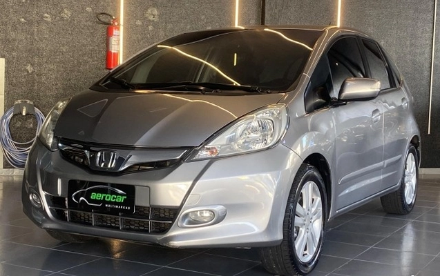 imagem-https://www.socarrao.com.br/sc-vehicle-images-prod/3738069/1788977497903-640_480_honda-fit-new-ex-1-5-16v-flex-13-13-0f3452-2.jpg