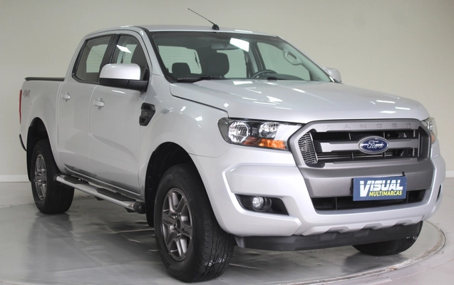 imagem-https://www.socarrao.com.br/sc-vehicle-images-prod/3738179/1788977552170-1_031135.jpg