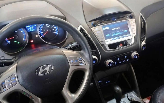 imagem-https://www.socarrao.com.br/sc-vehicle-images-prod/3738268/1789570244992-8460869_15_B_362c053d59.jpeg