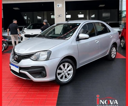 Toyota Etios 2020 Prata — foto 1 de 3