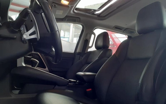 imagem-https://www.socarrao.com.br/sc-vehicle-images-prod/3738296/1789650212567-8447998_0_B_eae127e6d3.jpeg