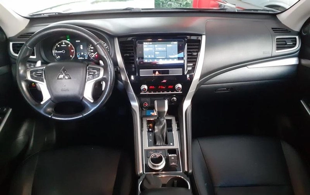 imagem-https://www.socarrao.com.br/sc-vehicle-images-prod/3738296/1789650212574-8447998_1_B_f8bed91129.jpeg