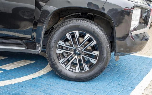 imagem-https://www.socarrao.com.br/sc-vehicle-images-prod/3738296/1792159355809-8447998_1_B_6d7519bde3.jpeg