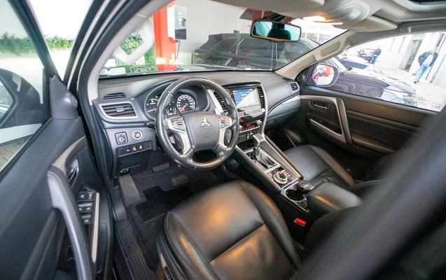 imagem-https://www.socarrao.com.br/sc-vehicle-images-prod/3738296/1792159355827-8447998_13_B_e0b972b97c.jpeg