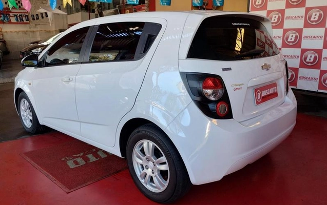 imagem-https://www.socarrao.com.br/sc-vehicle-images-prod/37383/1778009919659-7210222_1_B_ef2156ee23.jpeg