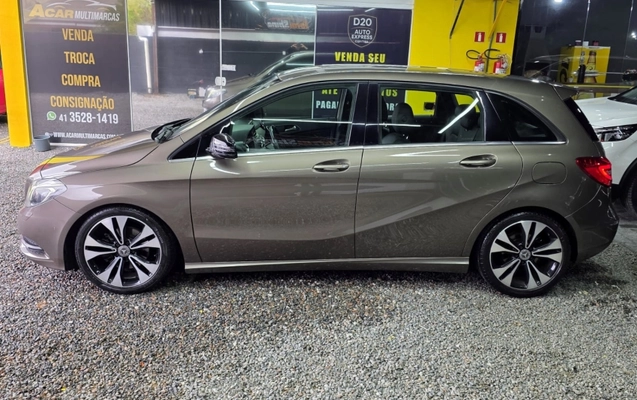 imagem-https://www.socarrao.com.br/sc-vehicle-images-prod/3738313/1789498292399-m0rvKrAmgqR46zWXmf6T0eUGvXBVtTrt.jpg