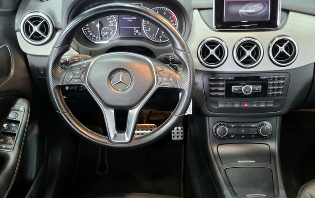 imagem-https://www.socarrao.com.br/sc-vehicle-images-prod/3738313/1789498292402-kqBibxxzFB07zF8SDzvB7rWwzJuWqgXq.jpg