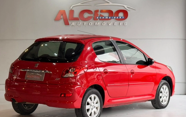 imagem-https://www.socarrao.com.br/sc-vehicle-images-prod/3738324/1788978084626-d0aaac0ef76d4fd38c61fc2dc2b26fb6_1788977927057.jpg