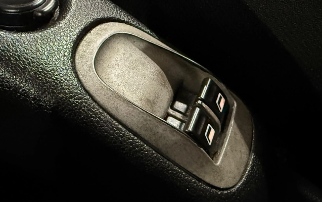 imagem-https://www.socarrao.com.br/sc-vehicle-images-prod/3738324/1788978084634-f65aab565cc649e09a5f2930eded8529_1788977927131.jpg