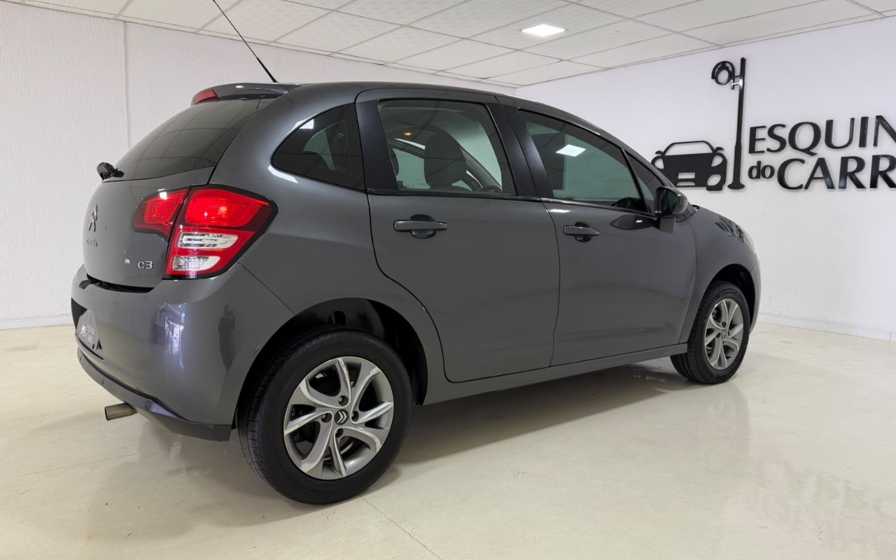 imagem-https://www.socarrao.com.br/sc-vehicle-images-prod/3738391/1788978583039-V2hhdHNBcHAgSW1hZ2UgMjAyNi0wOS0wNSBhdCAxMC4xNi40MCAoMSkuanBlZw.jpeg
