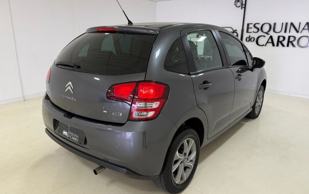 imagem-https://www.socarrao.com.br/sc-vehicle-images-prod/3738391/1788978583239-V2hhdHNBcHAgSW1hZ2UgMjAyNi0wOS0wNSBhdCAxMC4xNi40MCAoMikuanBlZw.jpeg