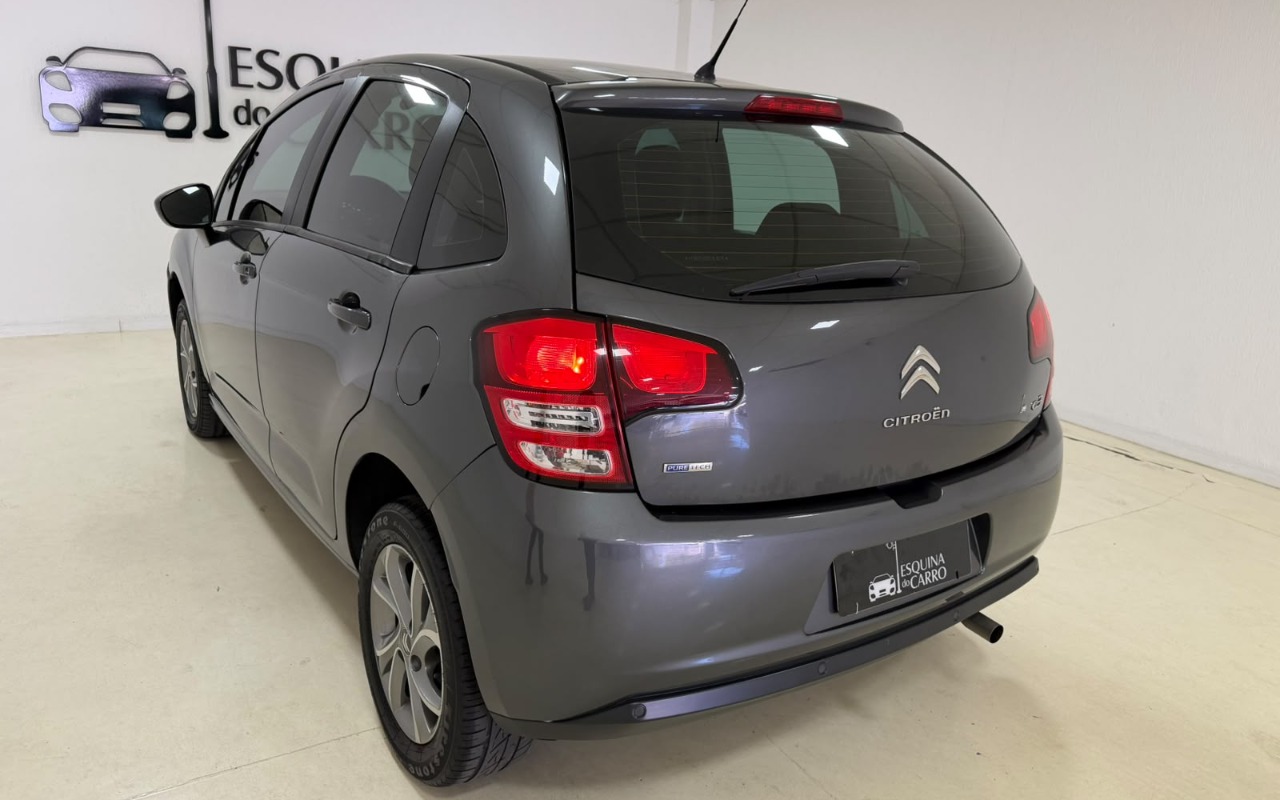imagem-https://www.socarrao.com.br/sc-vehicle-images-prod/3738391/1788978583343-V2hhdHNBcHAgSW1hZ2UgMjAyNi0wOS0wNSBhdCAxMC4xNi40MCAoMykuanBlZw.jpeg