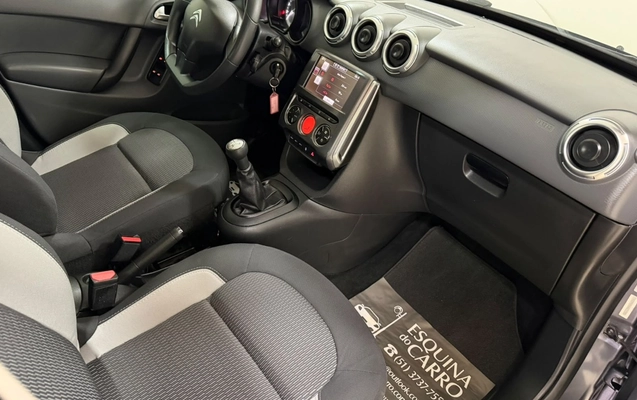 imagem-https://www.socarrao.com.br/sc-vehicle-images-prod/3738391/1788978583510-V2hhdHNBcHAgSW1hZ2UgMjAyNi0wOS0wNSBhdCAxMC4xNi40MS5qcGVn.jpeg